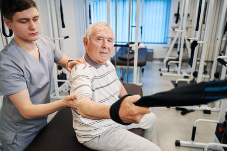 Private vs NHS Physiotherapy in the UK: Differences in Referral, Waiting Times, and Patient Experience